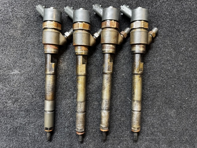 Форсунка вприску палива 0445110258 BOSCH