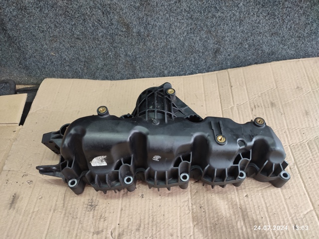 Колектор впускний 03L129711AG VAG