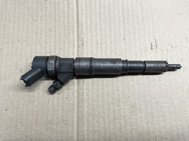 Форсунка інжектора 0445110047 BOSCH