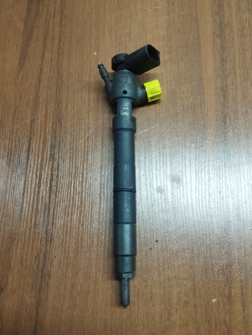 Форсунка паливна 04L130277BG VAG