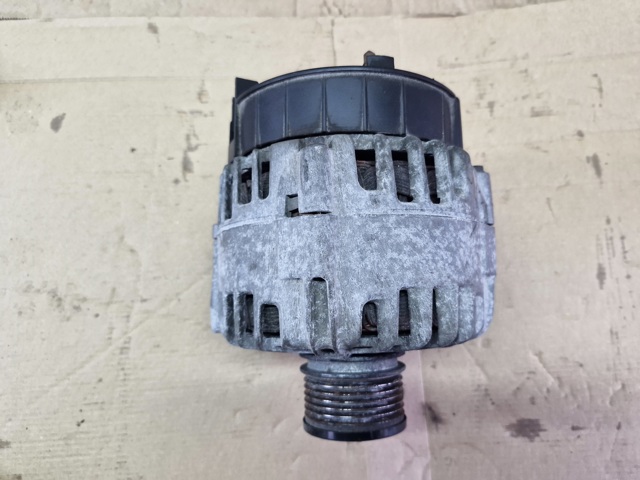 Авто генератор 0986080410 BOSCH
