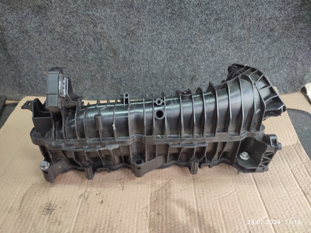 Патрубок дросельний 108452S10 BMW