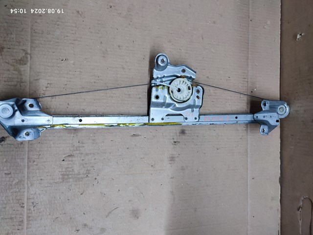 Склопідйомник задніх лівих дверей 13132231 OPEL