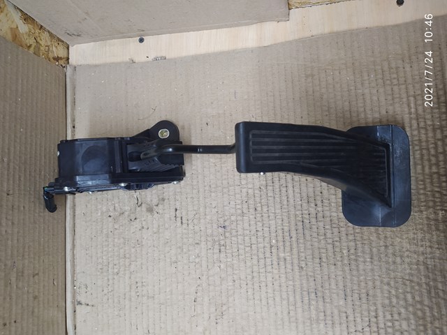 Підаль газу 17800SNBG02 HONDA