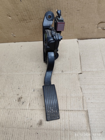 Педаль акселератора 327001R500 HYUNDAI