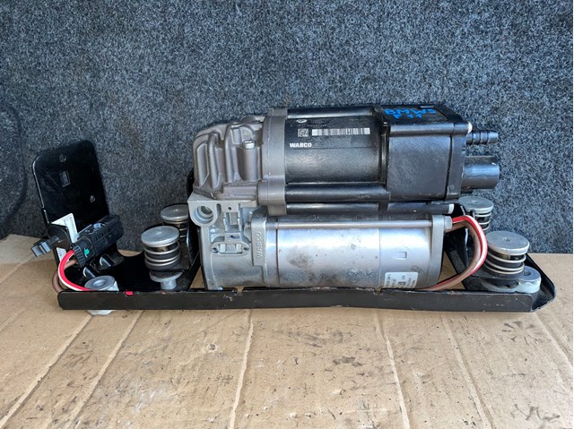 Компресор підкачки амортизаторів 37206789450 BMW