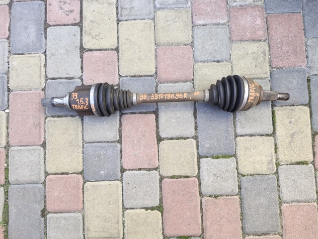 Привід передній лівий 391018696R RENAULT