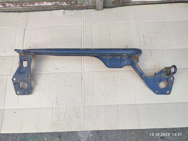 Балка кріплення двигуна 3B0199521E VAG