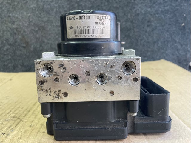 Блок АБС гідравлічний 445400D100 TOYOTA