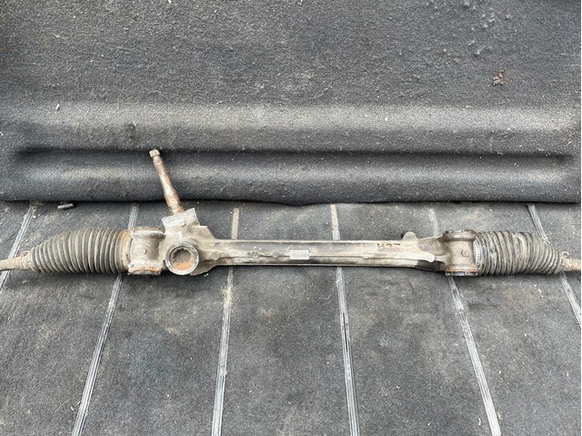 Рейковий рульовий механізм 4551052140 TOYOTA