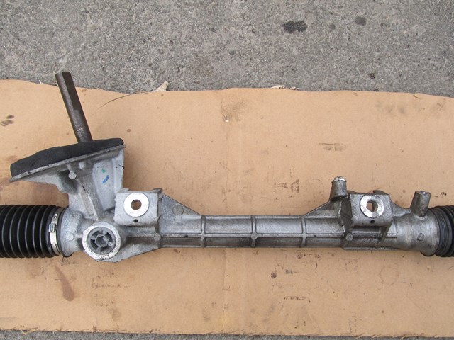 Рейковий рульовий механізм 490016008R RENAULT