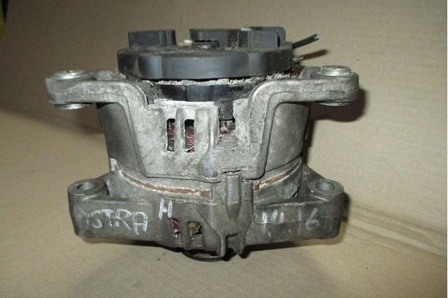 Генератор 55556069 OPEL
