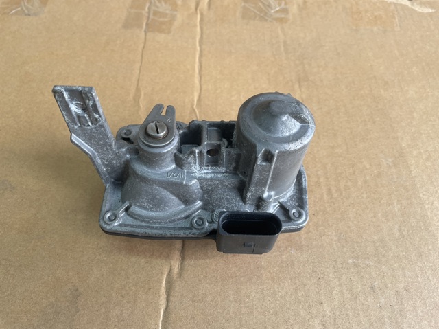 Клапан / актуатор приводу заслінки EGR 5Q0253691H VAG