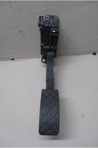 Підаль газу 6Q1721503C VAG