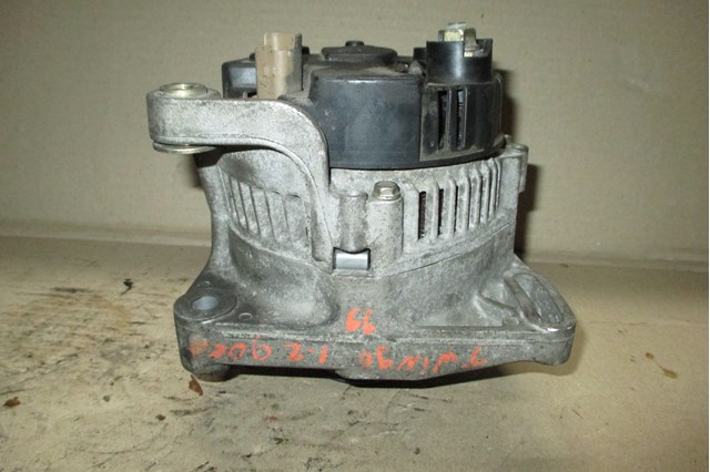 Генератор 7700427880 RENAULT