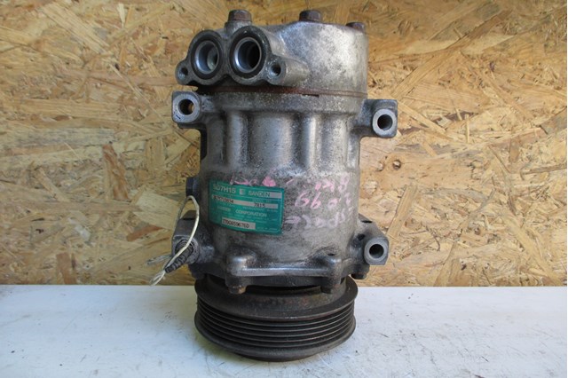 Компресор кондиціонера 7700859676D RENAULT