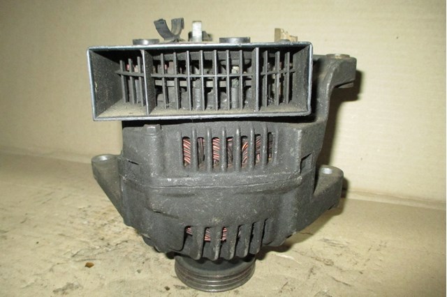 Авто генератор 7700870279 RENAULT