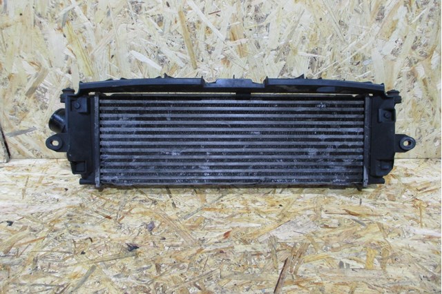 Радіатор інтеркулера 8200411160C RENAULT