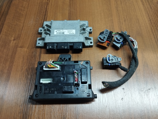 Блок двигуна 8200522357 RENAULT