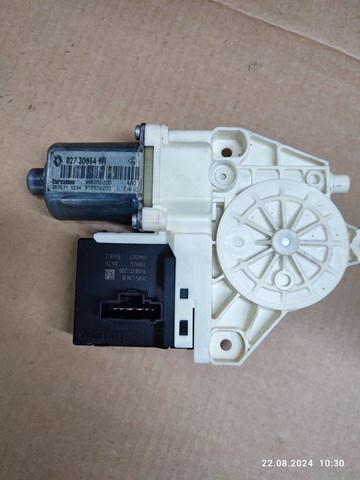 Моторчик склопідйомника двері задніх, правих 827306548R RENAULT