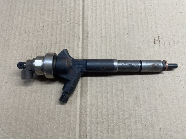 Форсунка паливна 8973762703 DENSO