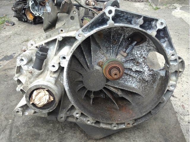 Ручна коробка передач 957T7F096 FORD