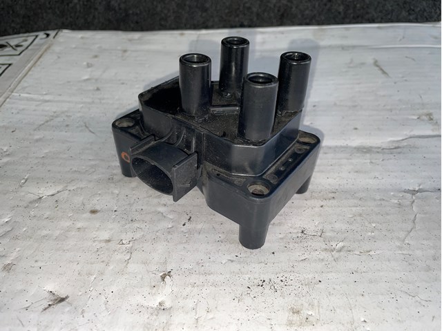 Котушка запалювання 988F12029BA FORD