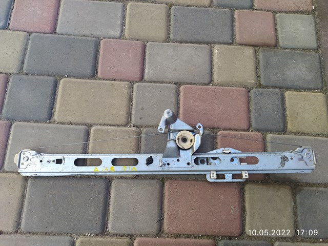 Склопідйомник з електродвигуном A1687201146 MERCEDES