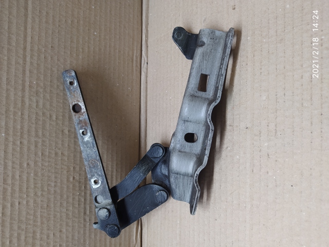 Петля капота, права A2038800428 MERCEDES