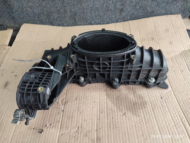 Колектор впускний A6510905737 MERCEDES