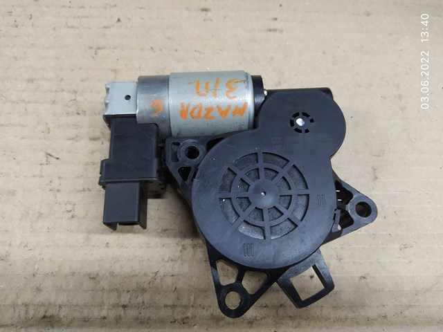 Двигун стеклопод'емника двері задньої G22C5958X MAZDA