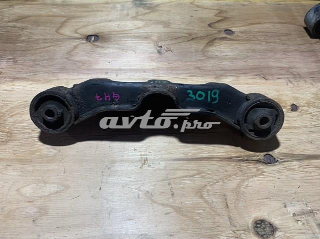 Траверса заднього редуктора, передня 41310AG022 SUBARU