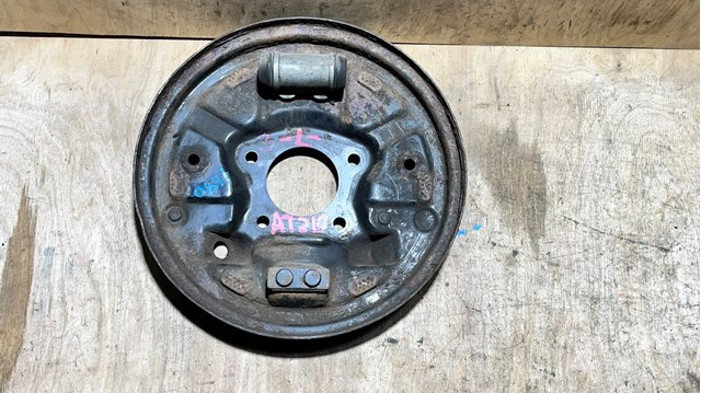 Пристрій гальмівне задніх гальм 4704405020 TOYOTA