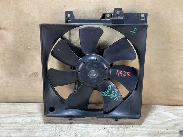 Диффузор радиатора кондиционера в сборе. привезен с японии состояние отличное.  73313FC050