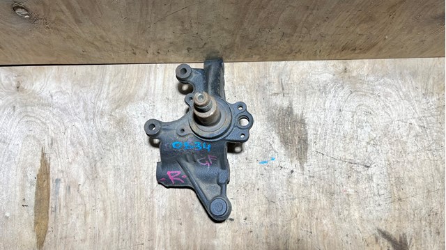 Кулак поворотний правий GA2G261A0A MAZDA