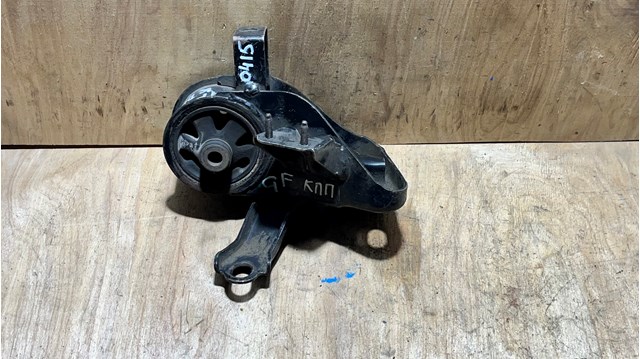 Подушка (опора) двигуна, ліва GE6T39070A MAZDA