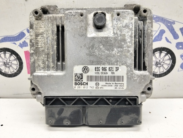 Модуль управління двигуном 03G906021DP VAG