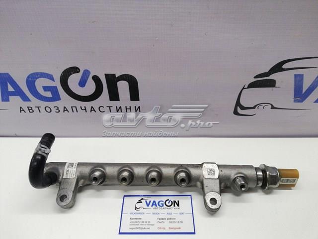 Рампа форсунок системи упорскування палива 03L130089C VAG