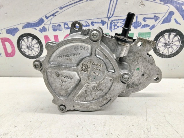 Насос вакуумний 05L145100B VAG