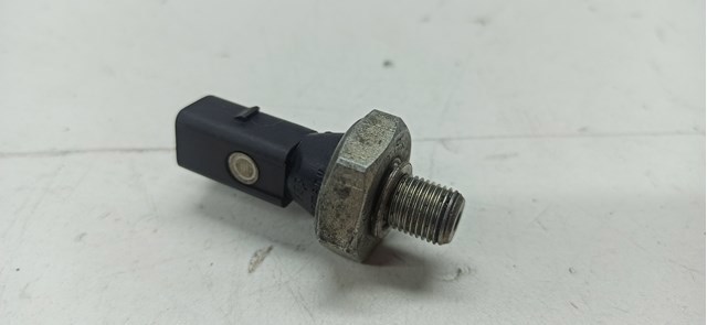Датчик тиску масла двигуна Audi A4 B6