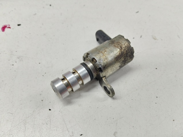 Клапан електромагнітний положення (фаз) розподільного валу 06K115243A VAG