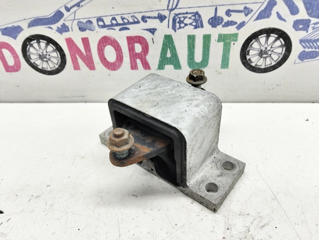 Права подушка двигуна 113204GB5A NISSAN