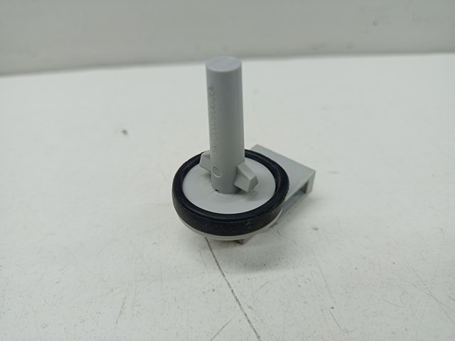 Датчик температури випарювача 1J0907543A VAG