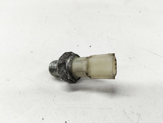 Датчик тиску масла двигуна Рено Сценік II