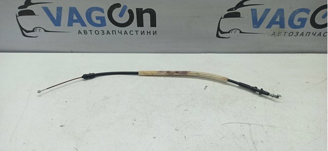 Трос замка дверей задніх 3C8837017 VAG