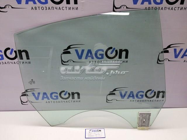Скло задньої двері правої 3C8845206 VAG