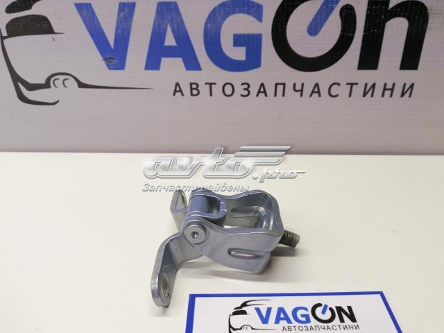Петля задньої багажної, 3/5 -ої двері 3T0827302B VAG