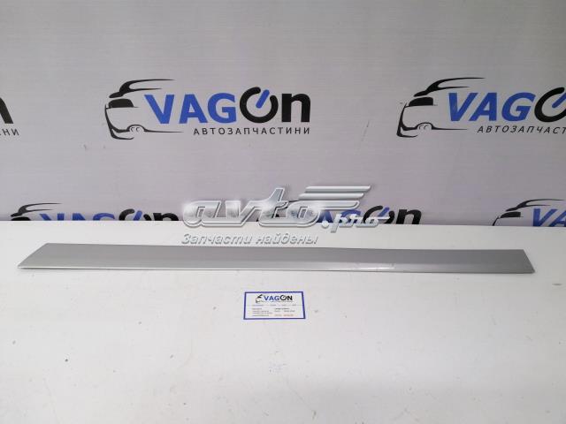 Молдинг задніх лівих дверей, верхній 4B0853963B VAG
