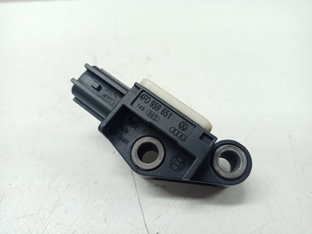 Датчик AIRBAG передній 4F0959651 VAG