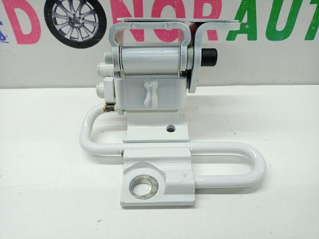Петля задніх правих дверей 4L0833412A VAG